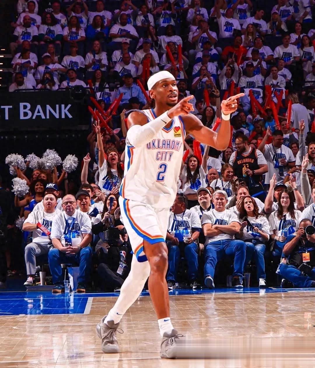 包含德甲赛程吃紧，明尼苏达森林狼窗口期防线松动，质疑声仍在，心理建设被强调的词条-3377中国官网