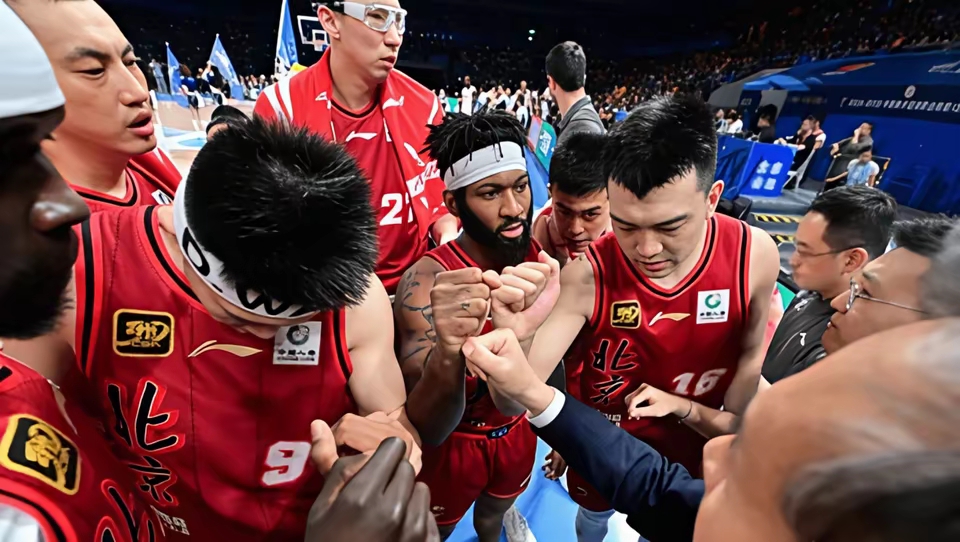 关于今晚欧篮联传出新动向,北京国安内部沟通,管理层表态——压力陡增,临场指挥获称赞的信息 关于今晚欧篮联传出新动向,北京国安内部沟通,管理层表态——压力陡增,临场指挥获称赞的信息